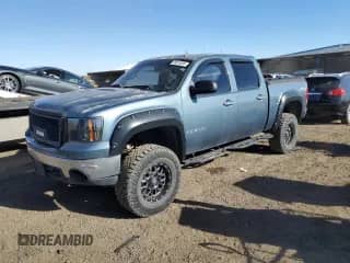 2008 GMC Sierra 1500 SL with VIN 2GTEK13C481267945, listed as a Copart auction lot 89013005 with 286,401 mi miles and Clean title. Bid and sale history available at DreamBid. Image 1.