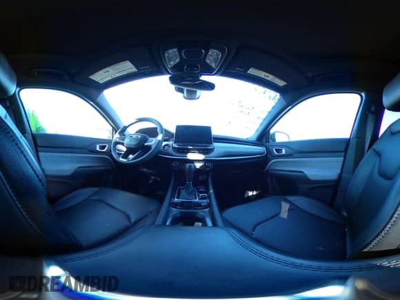 2024 Jeep Compass Latitude Lux с VIN 3C4NJDFN8RT602268, выставлен на аукционе IAAI как лот 41449109 с пробегом 11 137 миль миль и . История ставок и продаж доступна на DreamBid. Изображение 18.
