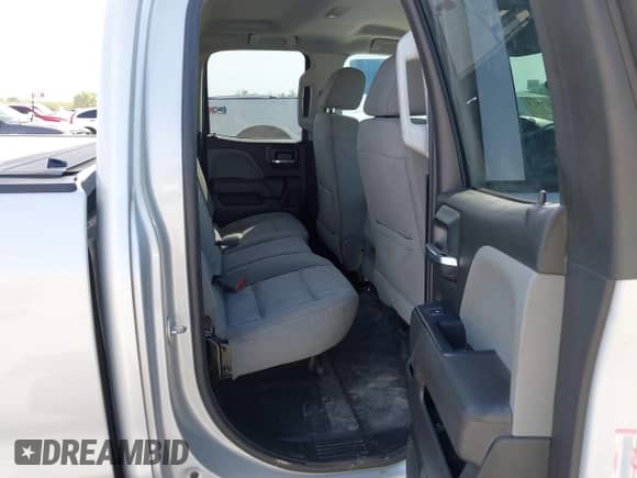 2017 Chevrolet Silverado 1500 Custom с VIN 1GCRCPEH6HZ367918, выставлен на аукционе IAAI как лот 42257373 с пробегом 117 010 миль миль и . История ставок и продаж доступна на DreamBid. Изображение 8.