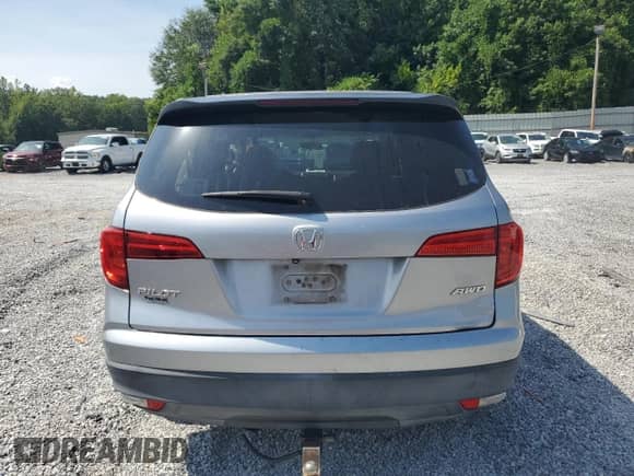 2016 Honda Pilot LX z VIN 5FNYF6H17GB024521, wystawiony jako Copart lot #65635625 z przebiegiem 168 863 mil mil oraz Szkoda całkowita • Salvage title. Historia ofert i sprzedaży dostępna na DreamBid. Obrazek 6.