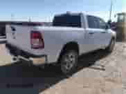 2023 Ram 1500 Big Horn z VIN 1C6RREFG2PN592682, wystawiony jako IAAI lot #42731258 z przebiegiem 83 058 mil mil oraz . Historia ofert i sprzedaży dostępna na DreamBid. Obrazek 4.