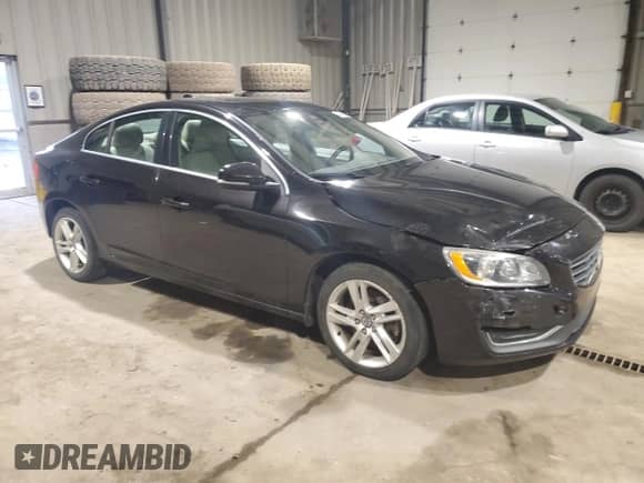 2015 Volvo S60 T5 Premier Plus with VIN YV1612TC3F1310049, listed as a Copart auction lot 44450885 with 85,294 mi miles and Clean title. Bid and sale history available at DreamBid. Image 4.