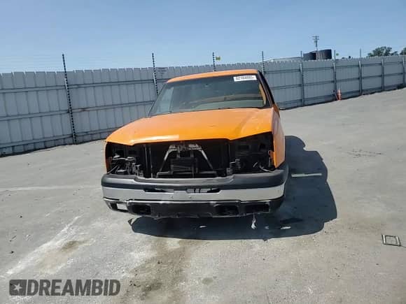 2005 Chevrolet Silverado 1500 LS with VIN 1GCEC19V25Z193613, listed as a Copart auction lot 62184885 with Not provided miles and Salvage title. Bid and sale history available at DreamBid. Image 13.