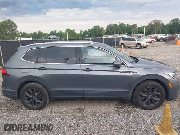 2024 Volkswagen Tiguan SE с VIN 3VVNB7AX2RM051824, выставлен на аукционе IAAI как лот 42601781 с пробегом 23 580 миль миль и . История ставок и продаж доступна на DreamBid. Изображение 13.