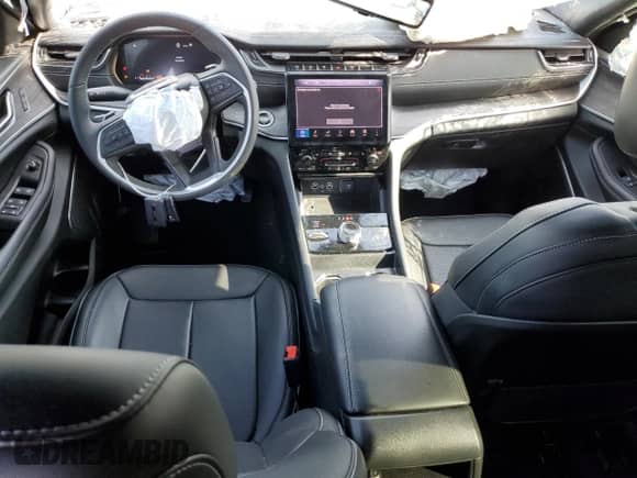 2025 Jeep Grand Cherokee Limited with VIN 1C4RJHBG7SC310533, listed as a Copart auction lot 81125615 with 6,851 mi miles and Non repairable. Bid and sale history available at DreamBid. Image 8.