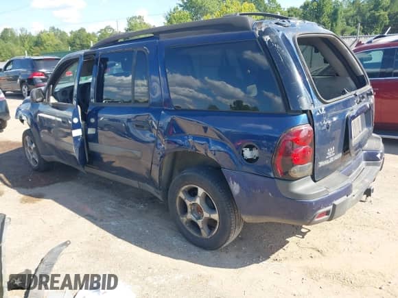 2004 Chevrolet TrailBlazer EXT LS с VIN 1GNES16S546142742, выставлен на аукционе IAAI как лот 42960713 с пробегом 233 903 миль миль и . История ставок и продаж доступна на DreamBid. Изображение 3.