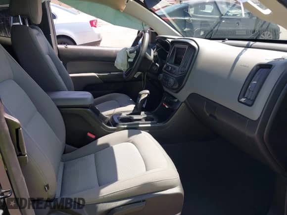 2022 Chevrolet Colorado 4WD Work Truck z VIN 1GCHTBEA3N1316565, wystawiony jako IAAI lot #42424656 z przebiegiem Nie podano mil oraz . Historia ofert i sprzedaży dostępna na DreamBid. Obrazek 5.