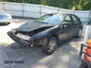 1999 Saturn SL z VIN 1G8ZK5276XZ314325, wystawiony jako Copart lot #66461025 z przebiegiem 227 494 mil mil oraz Szkoda całkowita • Salvage title. Historia ofert i sprzedaży dostępna na DreamBid. Obrazek 1.