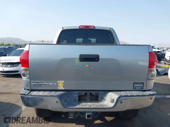 2008 Toyota Tundra с VIN 5TFDV541X8X049132, выставлен на аукционе IAAI как лот 42721204 с пробегом 138 265 миль миль и . История ставок и продаж доступна на DreamBid. Изображение 16.
