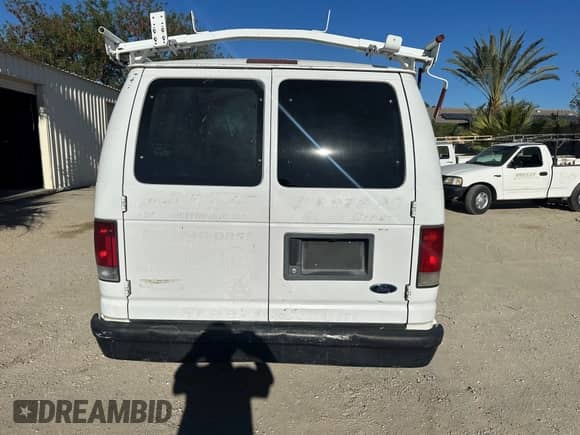 2004 Ford Econoline Cargo с VIN 1FTSS34L54HB39217, выставлен на аукционе IAAI как лот 42809062 с пробегом 179 934 миль миль и . История ставок и продаж доступна на DreamBid. Изображение 15.
