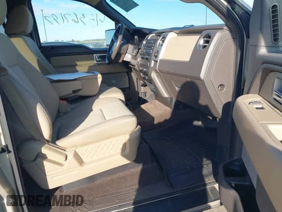 2010 Ford F-150 XL with VIN 1FTFW1EV1AKE36364, listed as a IAAI auction lot 43367197 with 302,801 mi miles and . Bid and sale history available at DreamBid. Image 5.