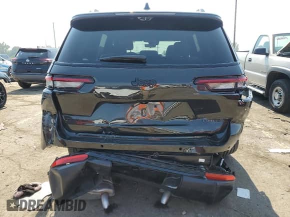 2024 Jeep Grand Cherokee Limited with VIN 1C4RJKBG4R8923252, listed as a Copart auction lot 68649725 with 11,682 mi miles and Clean title. Bid and sale history available at DreamBid. Image 6.