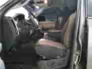 2012 Dodge RAM z VIN 3C63D3DL1CG328154, wystawiony jako Copart lot #49397675 z przebiegiem 279 285 mil mil oraz Szkoda całkowita • Salvage title. Historia ofert i sprzedaży dostępna na DreamBid. Obrazek 7.