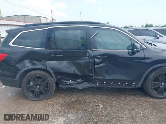 2021 Honda Pilot Special Edition с VIN 5FNYF6H21MB086016, выставлен на аукционе IAAI как лот 42505411 с пробегом 56 327 миль миль и . История ставок и продаж доступна на DreamBid. Изображение 13.