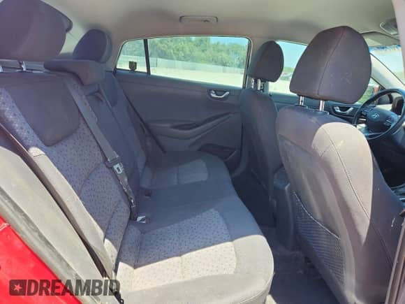 2019 Hyundai Ioniq SEL с VIN KMHC75LC6KU132425, выставлен на аукционе Copart как лот 66210795 с пробегом 74 360 миль миль и Списание • Salvage title. История ставок и продаж доступна на DreamBid. Изображение 10.