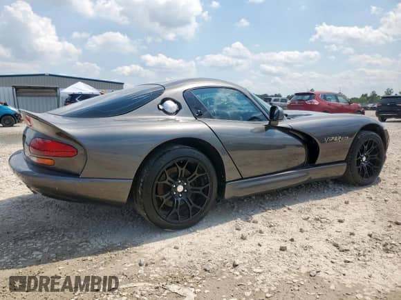 2002 Dodge Viper GTS with VIN 1B3ER69E22V102274, listed as a Copart auction lot 59537245 with 36,539 mi miles and Salvage title. Bid and sale history available at DreamBid. Image 3.