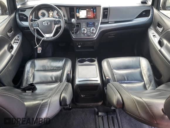 2015 Toyota Sienna SE with VIN 5TDXK3DC4FS557000, listed as a Copart auction lot 82646895 with 192,296 mi miles and Clean title. Bid and sale history available at DreamBid. Image 8.