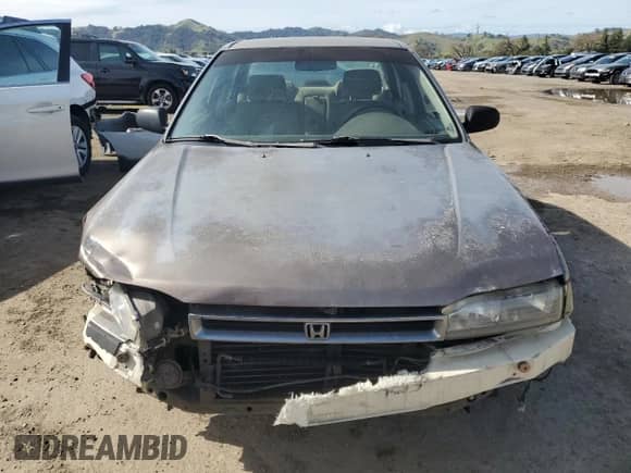 1990 Honda Accord LX z VIN JHMCB7659LC064137, wystawiony jako Copart lot #45761615 z przebiegiem 382 195 mil mil oraz Nie do naprawy • Non repairable. Historia ofert i sprzedaży dostępna na DreamBid. Obrazek 5.