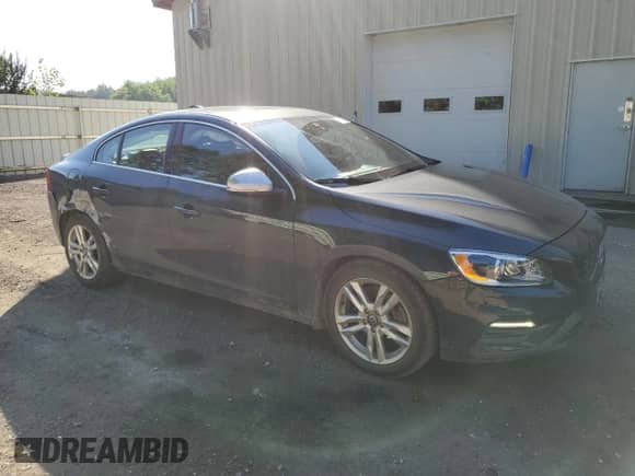 2014 Volvo S60 T6 with VIN YV1902FHXE1293885, listed as a Copart auction lot 61904664 with 105,151 mi miles and Salvage title. Bid and sale history available at DreamBid. Image 4.
