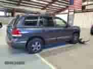 2005 Hyundai Santa Fe GLS с VIN KM8SC73D75U955736, выставлен на аукционе Copart как лот 41362845 с пробегом 167 955 миль миль и Списание • Salvage title. История ставок и продаж доступна на DreamBid. Изображение 3.