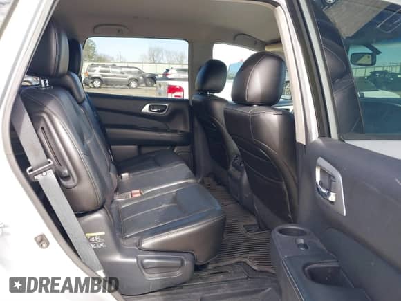 2013 Nissan Pathfinder Platinum with VIN 5N1AR2MN0DC621931, listed as a IAAI auction lot 41750984 with 164,787 mi miles and . Bid and sale history available at DreamBid. Image 8.