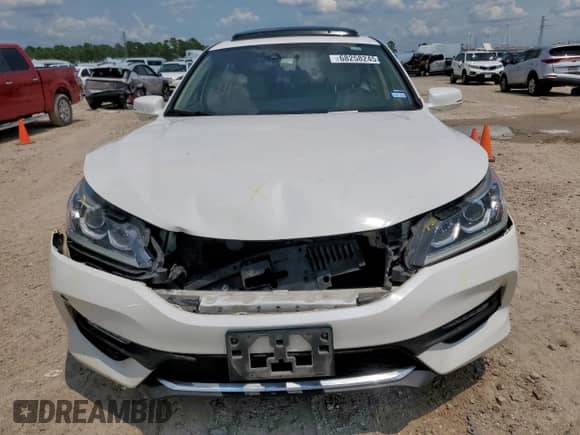 2016 Honda Accord EX-L with VIN 1HGCR3F04GA031852, listed as a Copart auction lot 68258245 with 107,644 mi miles and Salvage title. Bid and sale history available at DreamBid. Image 5.