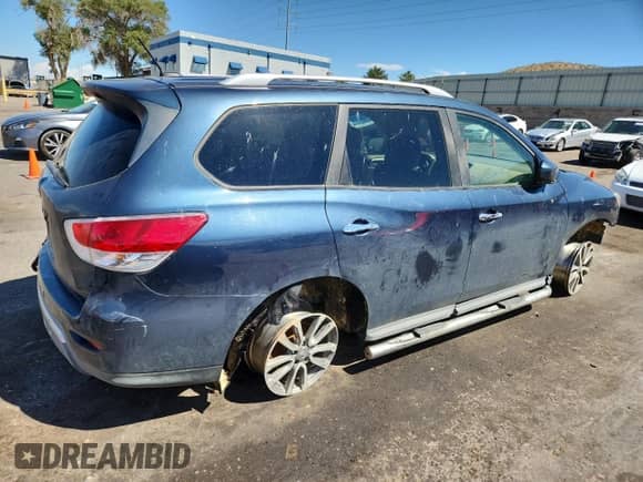 2014 Nissan Pathfinder SL z VIN 5N1AR2MN7EC670349, wystawiony jako Copart lot #72102865 z przebiegiem 181 593 mil mil oraz Szkoda całkowita • Salvage title. Historia ofert i sprzedaży dostępna na DreamBid. Obrazek 3.