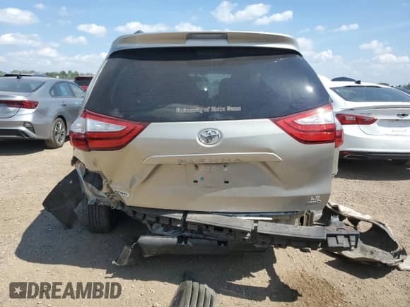 2017 Toyota Sienna LE z VIN 5TDJZ3DC2HS149244, wystawiony jako Copart lot #68222815 z przebiegiem 46 522 mil mil oraz Szkoda całkowita • Salvage title. Historia ofert i sprzedaży dostępna na DreamBid. Obrazek 6.