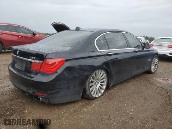 2010 BMW 7 Series 750Li with VIN WBAKB8C57ACY63934, listed as a Copart auction lot 58851285 with Not provided miles and Clean title. Bid and sale history available at DreamBid. Image 3.