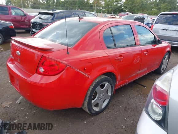 2010 Chevrolet Cobalt 2LT z VIN 1G1AF5F51A7122970, wystawiony jako IAAI lot #43283196 z przebiegiem 137 229 mil mil oraz . Historia ofert i sprzedaży dostępna na DreamBid. Obrazek 4.