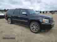 2014 Chevrolet Suburban LTZ с VIN 1GNSKKE7XER239070, выставлен на аукционе Copart как лот 85556165 с пробегом 186 343 миль миль и Чистый • Clean title. История ставок и продаж доступна на DreamBid. Изображение 4.