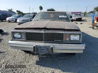 1980 Chevrolet El Camino z VIN 1W80JAR416378, wystawiony jako Copart lot #68761205 z przebiegiem 296 705 mil mil oraz Czysty tytuł • Clean title. Historia ofert i sprzedaży dostępna na DreamBid. Obrazek 5.