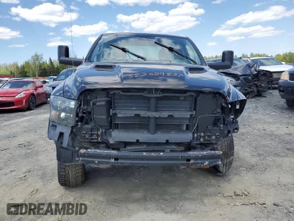 2019 Ram 1500 Express z VIN 1C6RR7FT9KS677067, wystawiony jako Copart lot #58202785 z przebiegiem Nie podano mil oraz Szkoda całkowita • Salvage title. Historia ofert i sprzedaży dostępna na DreamBid. Obrazek 5.