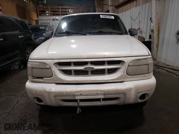 2001 Ford Explorer with VIN 1FMDU85P81ZA00346, listed as a Copart auction lot 45863385 with 212,494 mi miles and Non repairable. Bid and sale history available at DreamBid. Image 5.