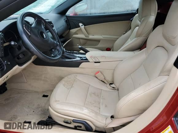 2012 Chevrolet Corvette Z16 Grand Sport 2LT z VIN 1G1YV3DW6C5109437, wystawiony jako Copart lot #74569714 z przebiegiem Nie podano mil oraz Szkoda całkowita • Salvage title. Historia ofert i sprzedaży dostępna na DreamBid. Obrazek 7.