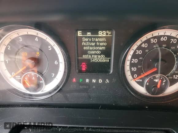 2018 Ram 1500 Tradesman z VIN 1C6RR6FT2JS100454, wystawiony jako Copart lot #64715365 z przebiegiem 145 068 mil mil oraz Szkoda całkowita • Salvage title. Historia ofert i sprzedaży dostępna na DreamBid. Obrazek 9.