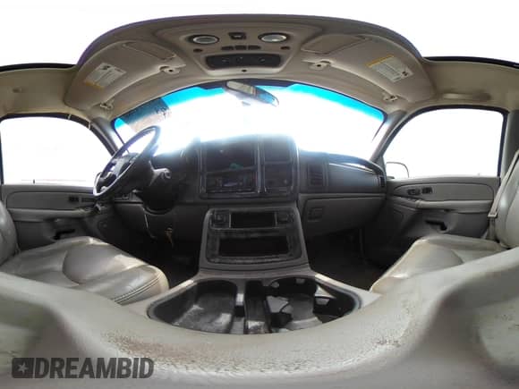 2005 Chevrolet Suburban LS с VIN 1GNEC16Z05J132564, выставлен на аукционе IAAI как лот 42614980 с пробегом 229 739 миль миль и . История ставок и продаж доступна на DreamBid. Изображение 19.