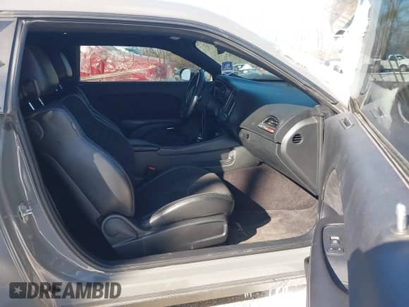 2018 Dodge Challenger SRT Hellcat Widebody with VIN 2C3CDZC9XJH331184, listed as a IAAI auction lot 41531053 with 51,465 mi miles and . Bid and sale history available at DreamBid. Image 5.