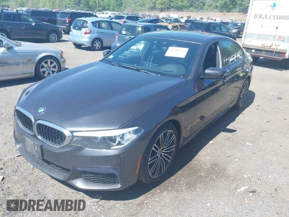 2018 BMW 5 Series 540i xDrive с VIN WBAJE7C59JWD52515, выставлен на аукционе IAAI как лот 42340795 с пробегом 112 337 миль миль и . История ставок и продаж доступна на DreamBid. Изображение 2.