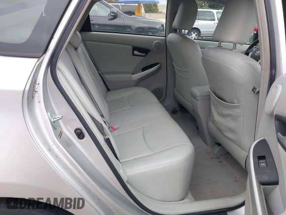 2011 Toyota Prius III z VIN JTDKN3DU1B0271564, wystawiony jako IAAI lot #43517324 z przebiegiem 251 997 mil mil oraz . Historia ofert i sprzedaży dostępna na DreamBid. Obrazek 8.