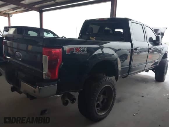 2018 Ford F-250 XL with VIN 1FT7W2BT0JEB18280, listed as a IAAI auction lot 42468353 with Not provided miles and . Bid and sale history available at DreamBid. Image 4.