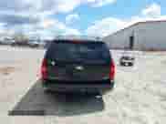 2010 Chevrolet Suburban LT z VIN 1GNUCJE08AR192831, wystawiony jako IAAI lot #42534754 z przebiegiem 165 741 mil mil oraz . Historia ofert i sprzedaży dostępna na DreamBid. Obrazek 16.