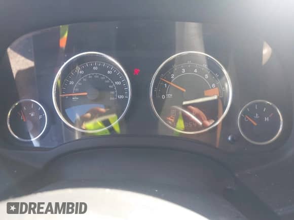 2015 Jeep Compass High Altitude with VIN 1C4NJCEA8FD210935, listed as a IAAI auction lot 43526780 with 195,054 mi miles and . Bid and sale history available at DreamBid. Image 7.