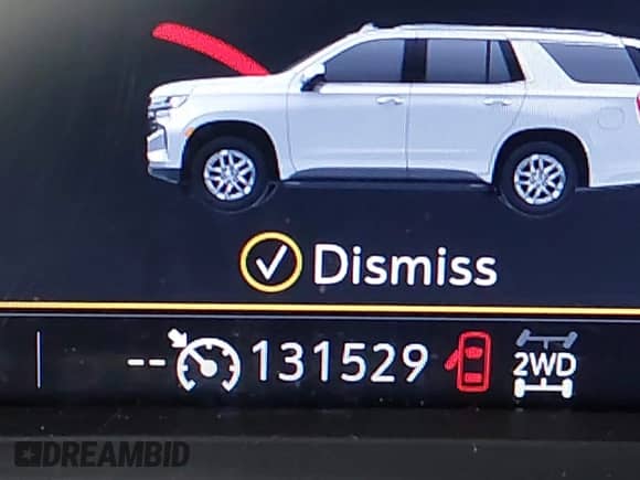 2023 Chevrolet Suburban LS z VIN 1GNSKBKD9PR154654, wystawiony jako IAAI lot #42475123 z przebiegiem 131 529 mil mil oraz . Historia ofert i sprzedaży dostępna na DreamBid. Obrazek 16.