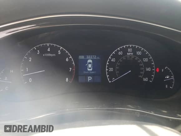 2012 Hyundai Genesis 3.8L with VIN KMHGC4DD3CU152549, listed as a Copart auction lot 63733334 with 32,272 mi miles and Salvage title. Bid and sale history available at DreamBid. Image 9.