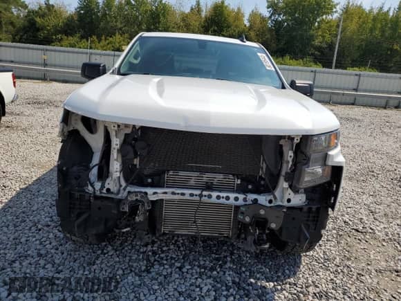 2022 Chevrolet Silverado 1500 Custom with VIN 1GCPYBEK2NZ116848, listed as a Copart auction lot 80195445 with 100,008 mi miles and Salvage title. Bid and sale history available at DreamBid. Image 5.