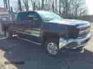 2017 Chevrolet Silverado 2500HD Work Truck z VIN 1GC1KUEG0HF219674, wystawiony jako IAAI lot #41883430 z przebiegiem 94 113 mil mil oraz . Historia ofert i sprzedaży dostępna na DreamBid. Obrazek 1.