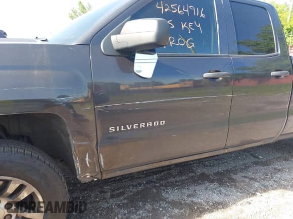 2014 Chevrolet Silverado 1500 LT с VIN 1GCVKREH1EZ336892, выставлен на аукционе IAAI как лот 42564916 с пробегом 180 986 миль миль и . История ставок и продаж доступна на DreamBid. Изображение 17.