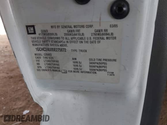 2005 Chevrolet Silverado 2500HD Work Truck with VIN 1GCHC24U05E275672, listed as a IAAI auction lot 42243540 with 179,665 mi miles and . Bid and sale history available at DreamBid. Image 9.