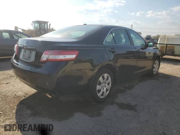 2010 Toyota Camry LE с VIN 4T4BF3EK5AR087148, выставлен на аукционе Copart как лот 85102705 с пробегом 142 240 миль миль и Списание • Salvage title. История ставок и продаж доступна на DreamBid. Изображение 3.